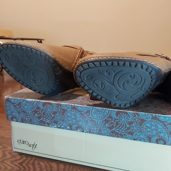 Euro soft Shannon women's tan booties size 10 - Picture 8 of 16